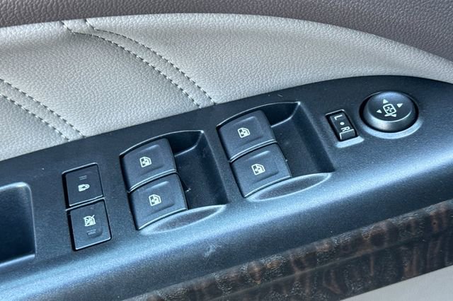 Used 2021 GMC Canyon Denali image 12