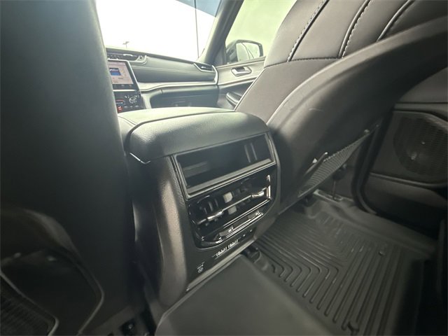 Used 2024 Jeep Grand Cherokee Limited w/ Black Appearance Package image 20