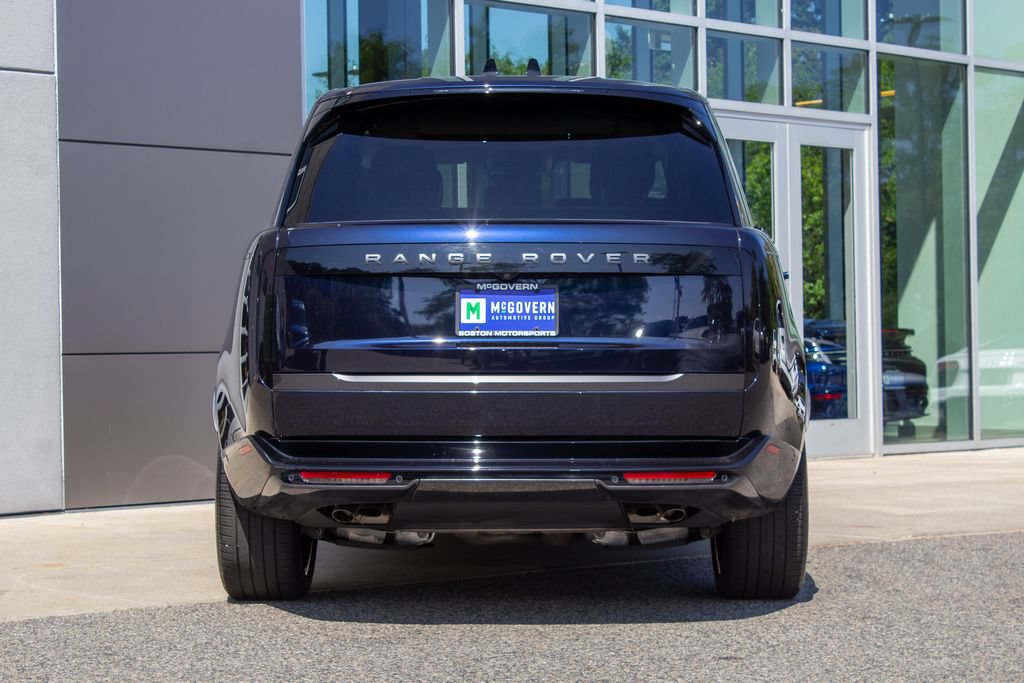 Used 2025 Land Rover Range Rover Long Wheelbase SE AWD/4WD image 9