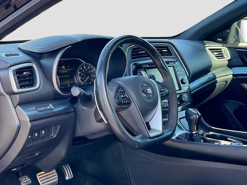 Used 2021 Nissan Maxima SR w/ Sport Mat Group image 9