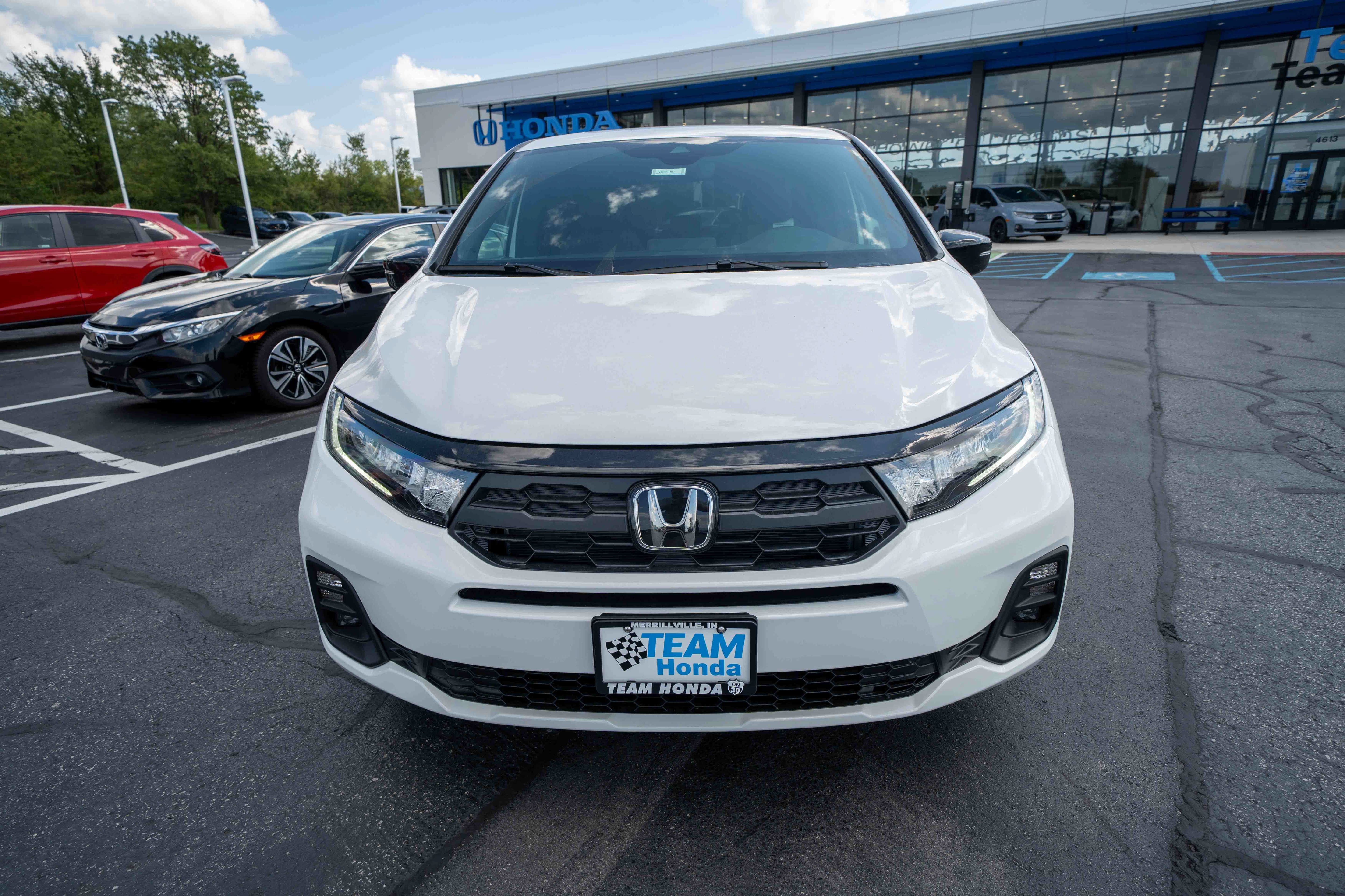New 2026 Honda Odyssey Sport-L image 2