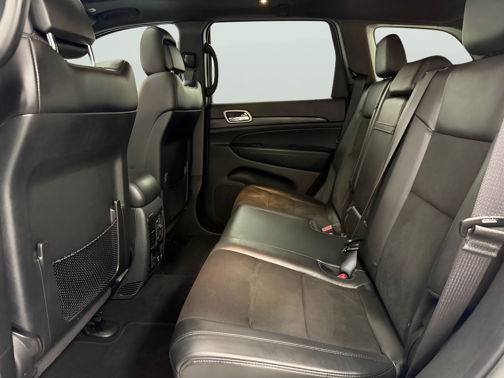 Used 2020 Jeep Grand Cherokee Altitude AWD/4WD image 14
