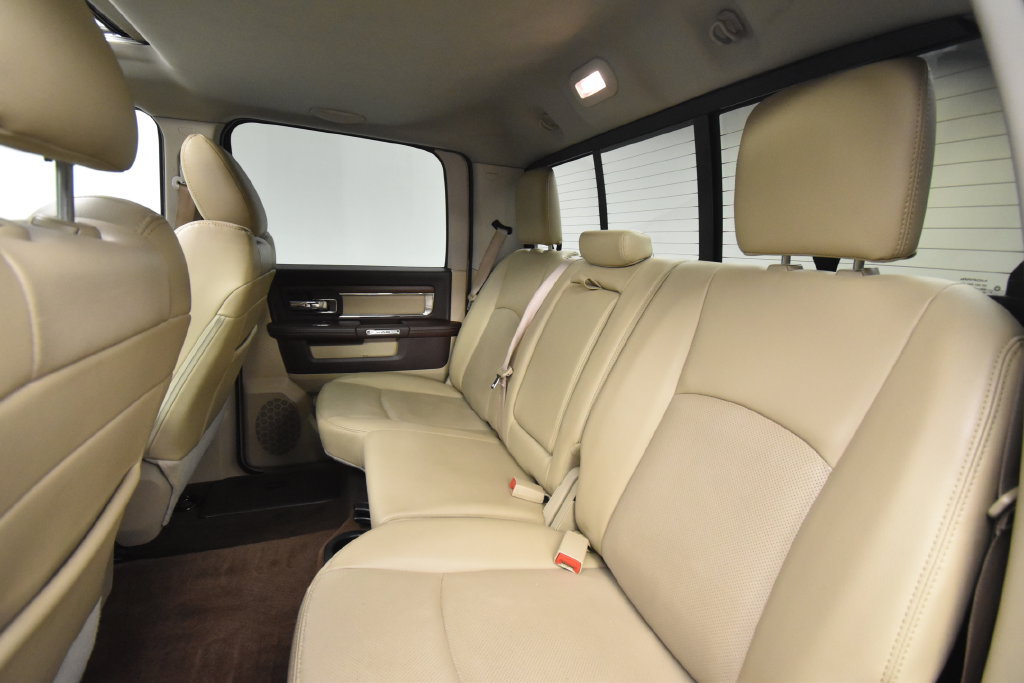 Used 2016 RAM 1500 Laramie w/ Convenience Group AWD/4WD image 19