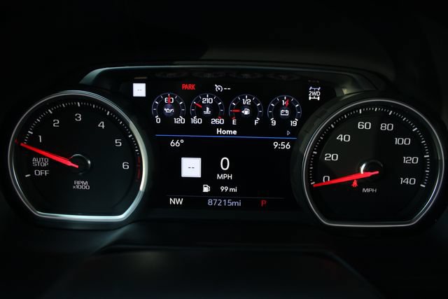 Used 2021 Chevrolet Suburban Premier AWD/4WD image 15