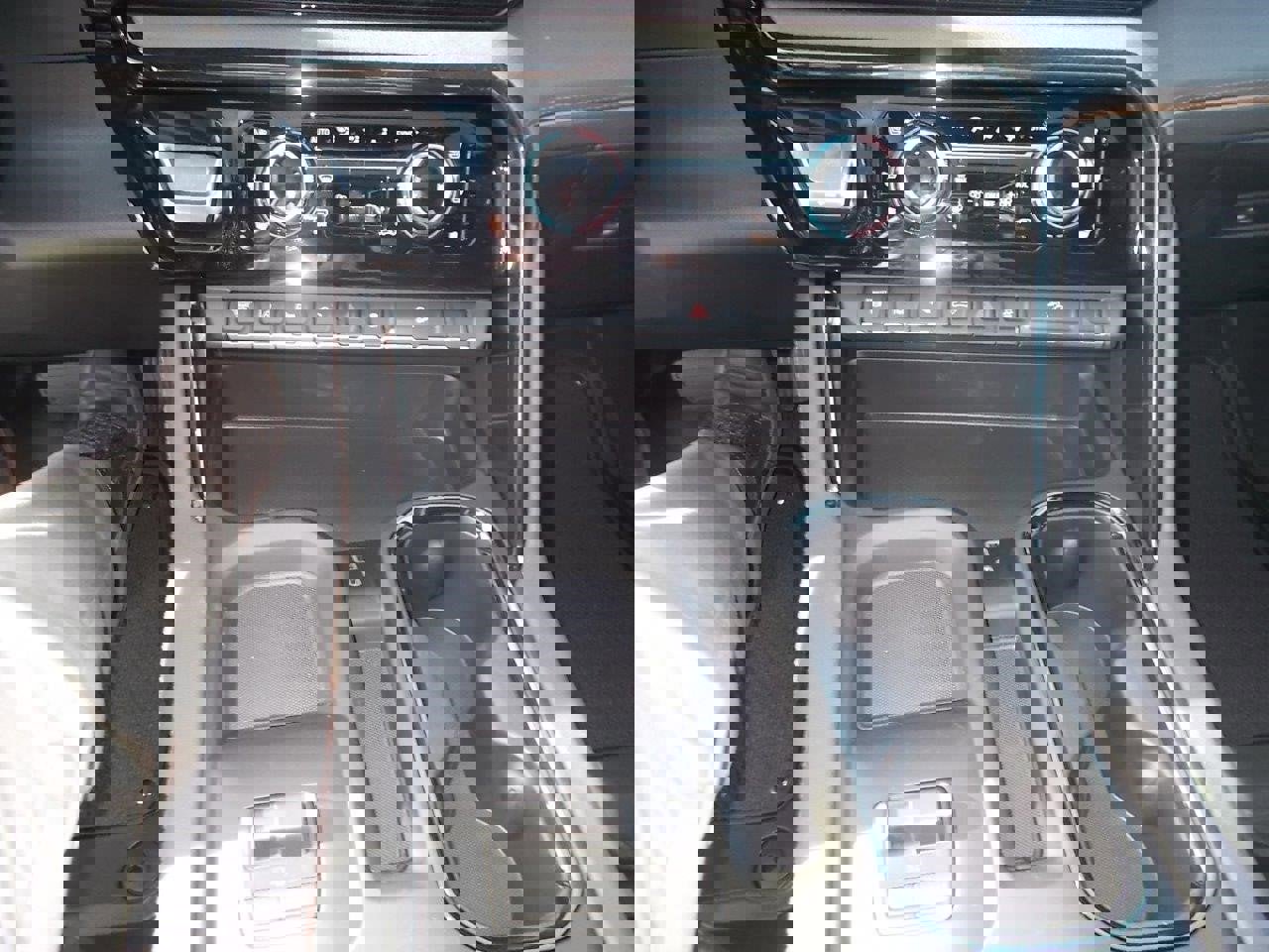 New 2026 GMC Sierra 2500 AT4 w/ AT4 Premium Plus Package image 21