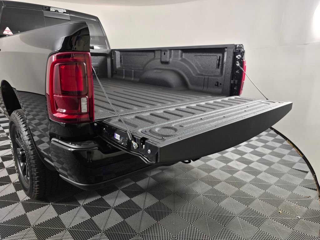 New 2025 RAM 3500 Big Horn image 13