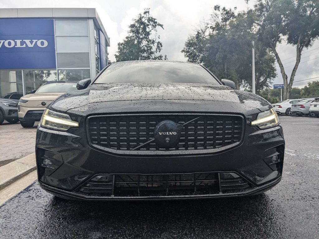 Certified 2024 Volvo S60 B5 Plus w/ Climate Package FWD image 9