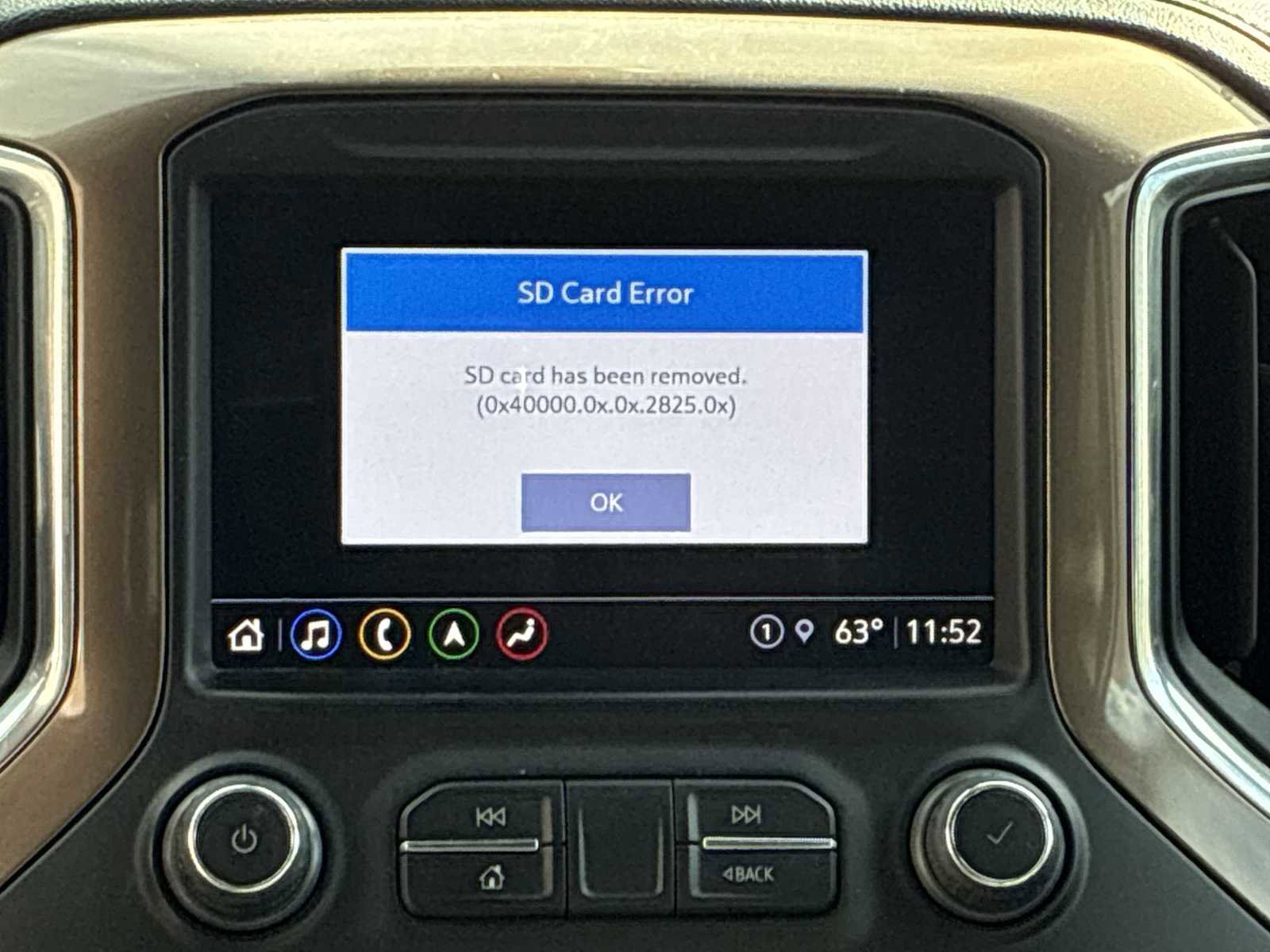 Used 2023 Chevrolet Silverado 2500 High Country w/ Z71 Off-Road Package AWD/4WD image 20