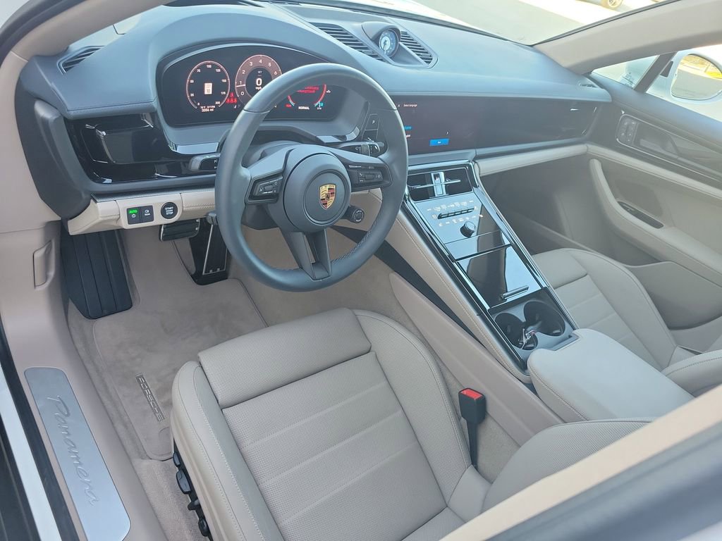 Used 2025 Porsche Panamera 4 image 12