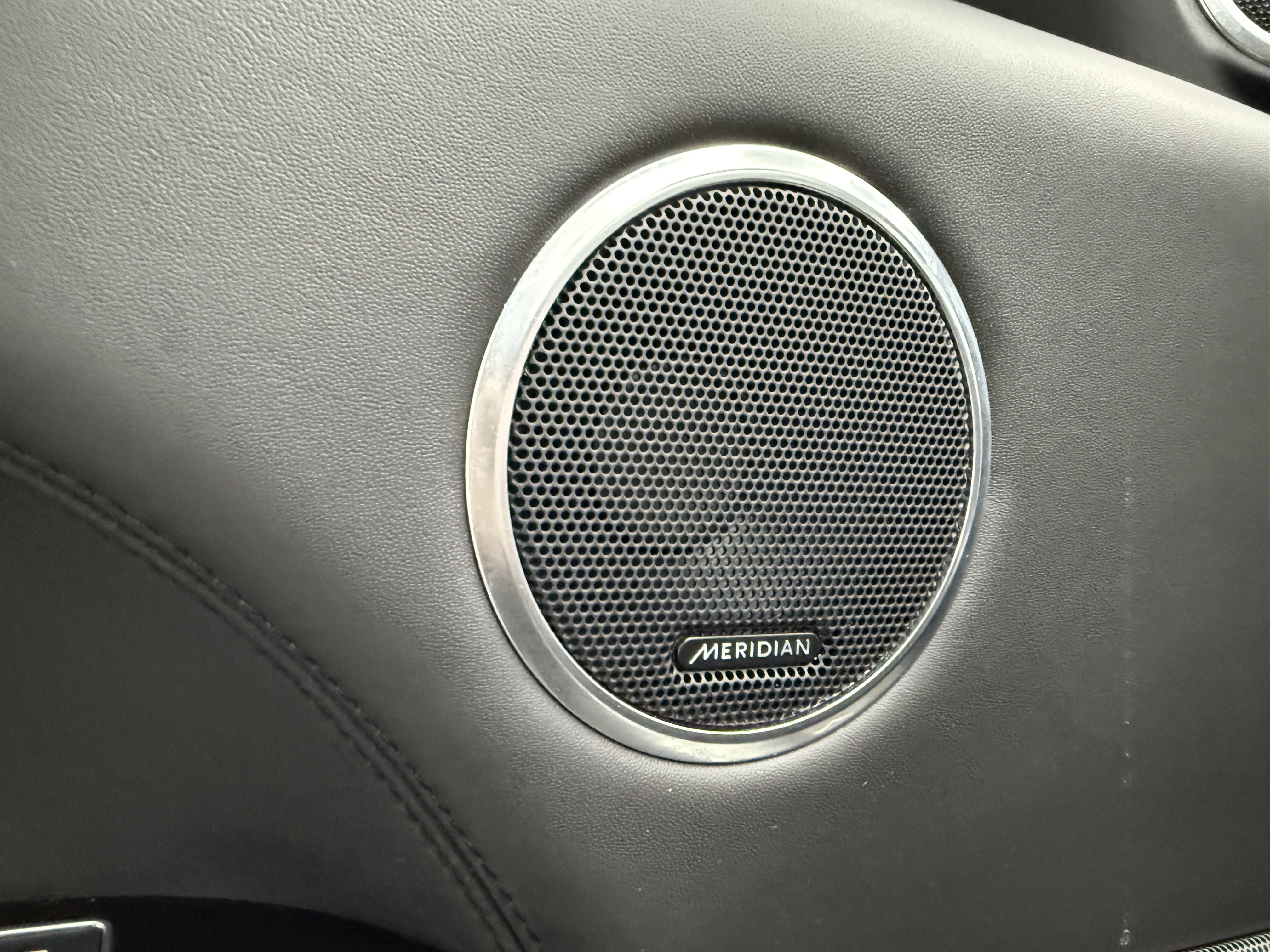 Used 2018 Land Rover Range Rover Sport HSE Dynamic image 11