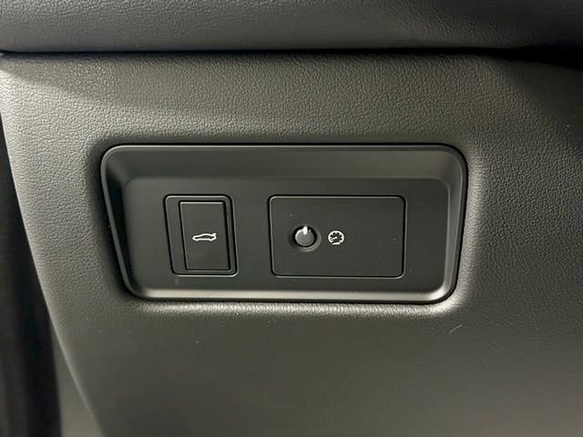 New 2024 Jaguar XF R-Dynamic SE image 35