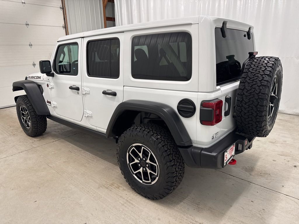 Used 2025 Jeep Wrangler Unlimited Rubicon w/ Convenience Group image 3