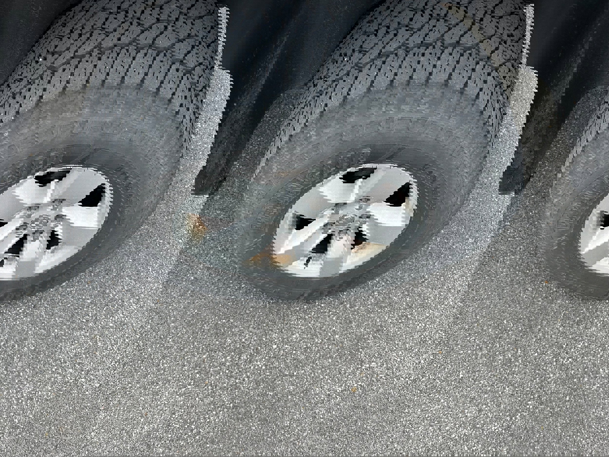 Used 2017 RAM 1500 Express image 9