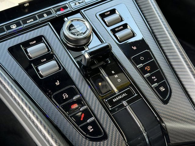 Used 2024 Aston Martin DB12 image 26
