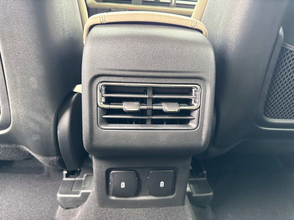 New 2026 Lincoln Corsair Premiere image 16