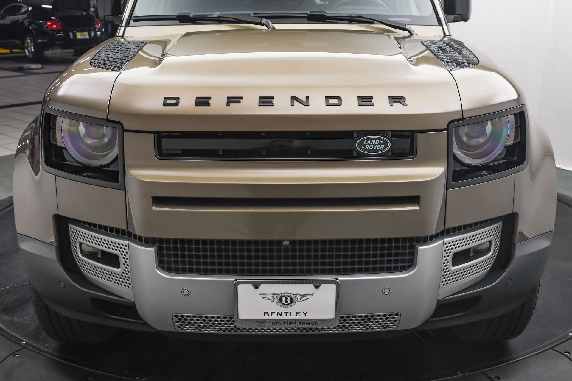 Used 2024 Land Rover Defender 110 S image 24