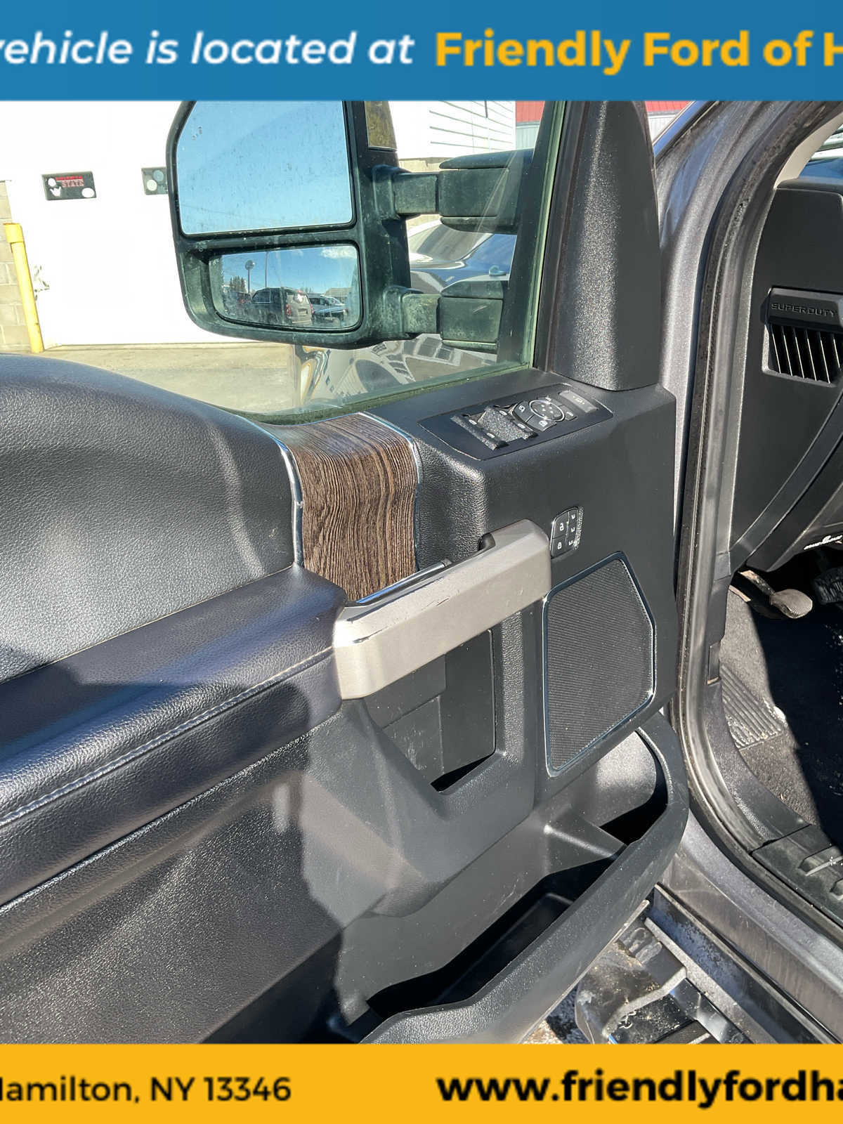 Used 2021 Ford F250 Lariat w/ Chrome Package image 24