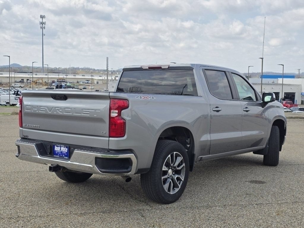 Used 2023 Chevrolet Silverado 1500 LT AWD/4WD image 14