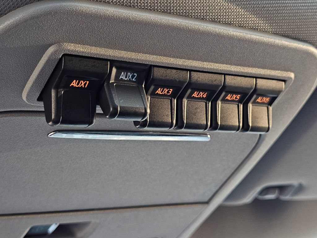 Used 2026 Ford F350 Lariat AWD/4WD image 43