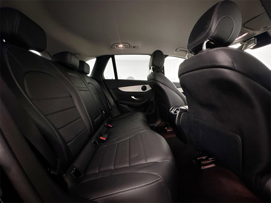 Used 2022 Mercedes-Benz GLC 300 image 26