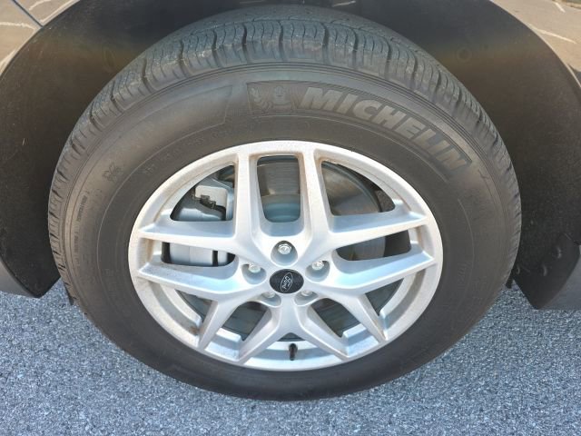 Used 2024 Ford Edge SEL image 9