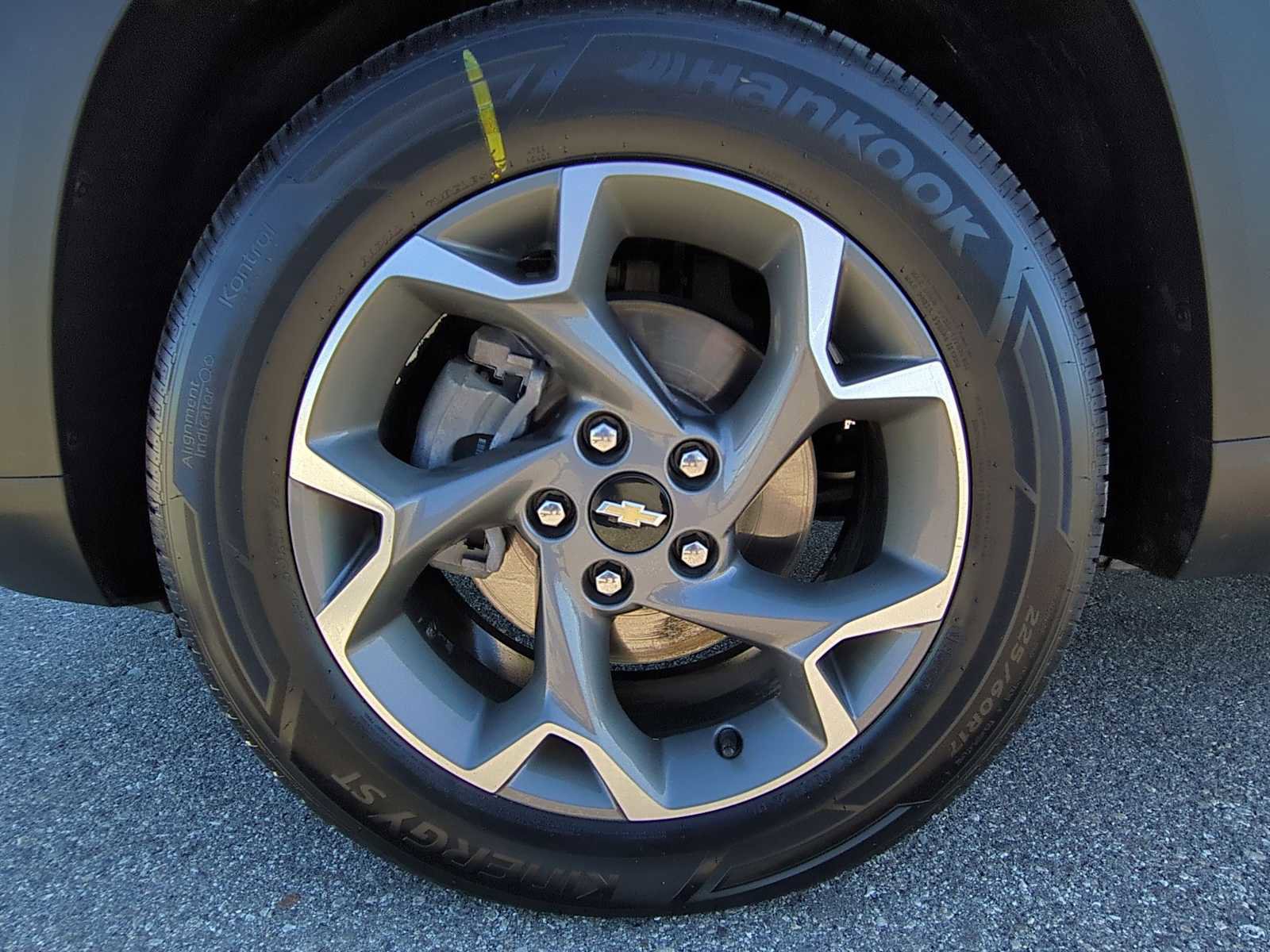 Used 2024 Chevrolet Trax LT w/ Driver Confidence Package image 28