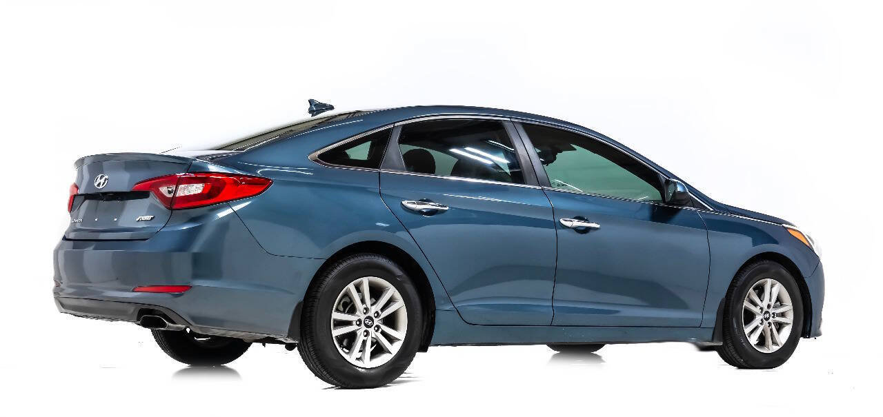 Used 2016 Hyundai Sonata SE FWD image 3