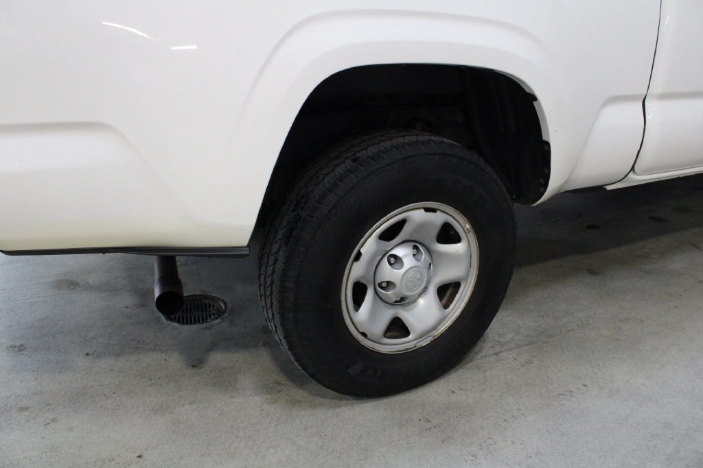 Used 2020 Toyota Tacoma SR AWD/4WD image 26