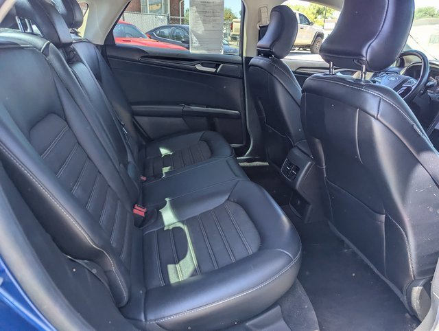 Used 2018 Ford Fusion SE w/ Equipment Group 201A image 29
