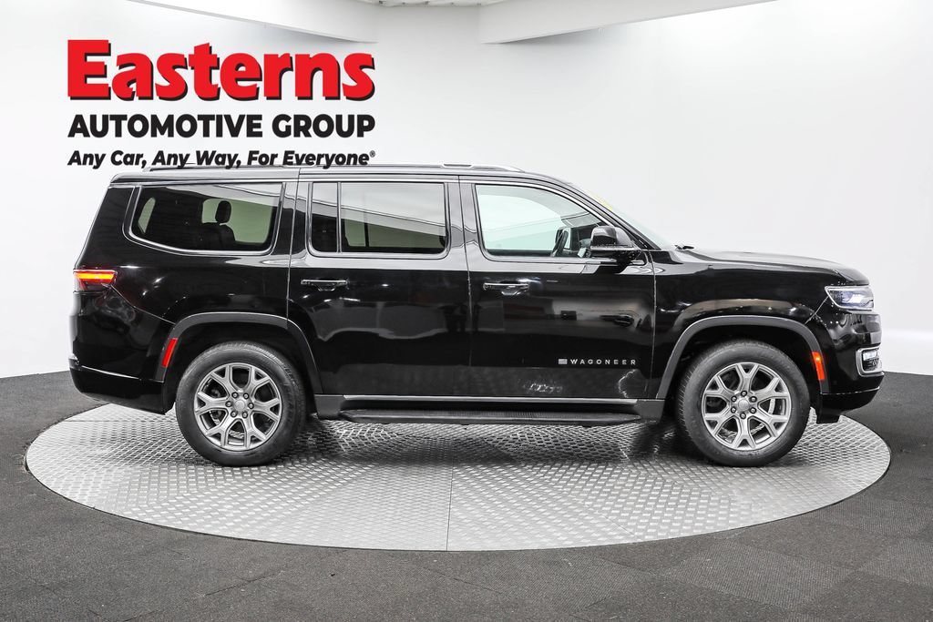Used 2022 Jeep Wagoneer Series II AWD/4WD image 4