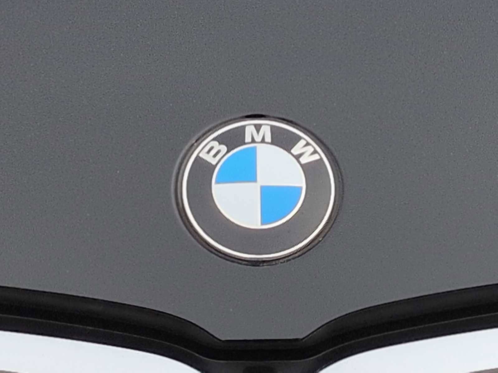 Used 2026 BMW 330i xDrive Sedan w/ Convenience Package image 11
