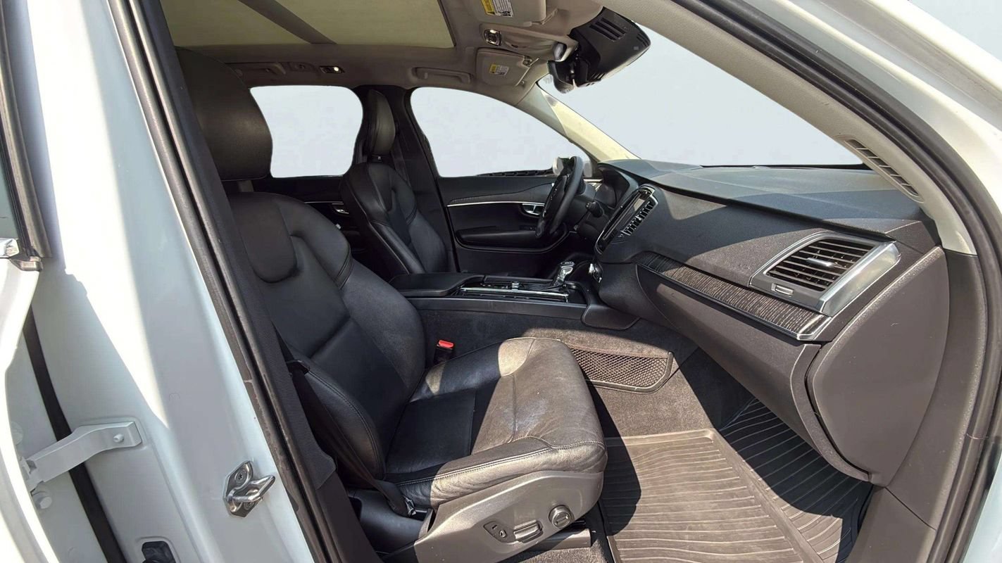 Used 2020 Volvo XC90 T5 Momentum w/ Protection Package Premier AWD/4WD image 21