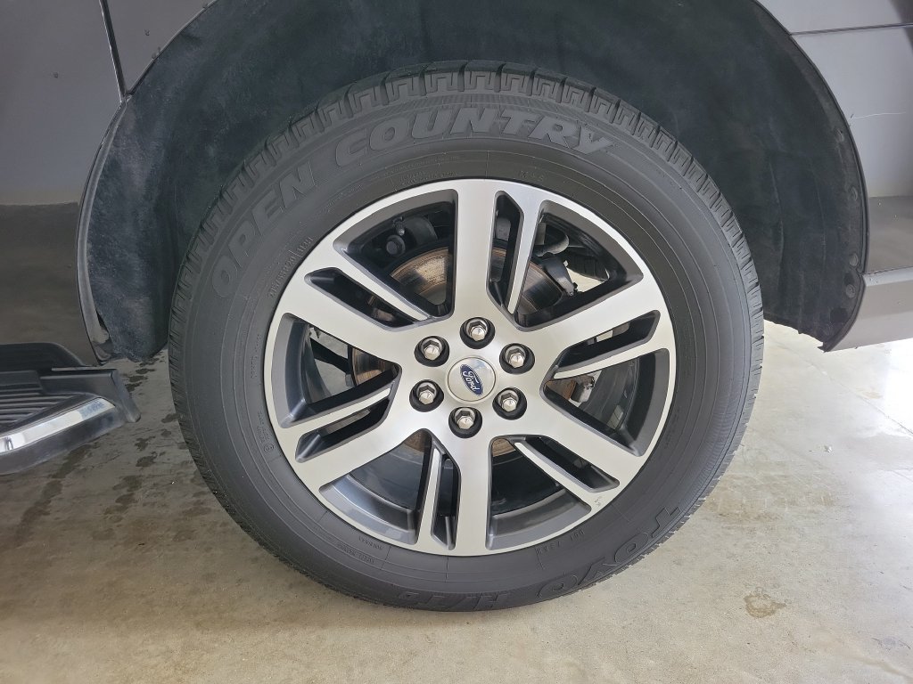 Used 2022 Ford Expedition Max Limited RWD image 13