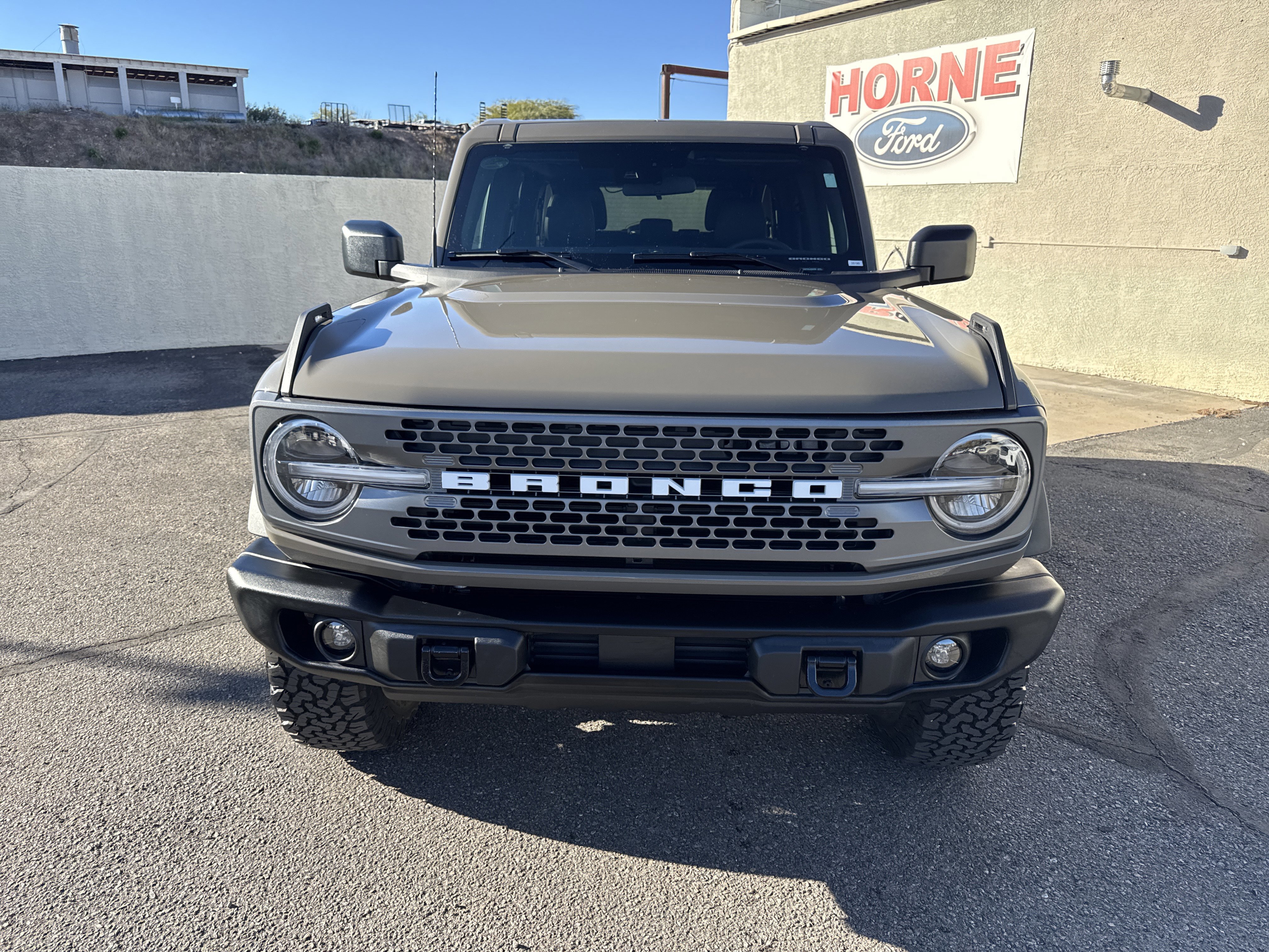 New 2025 Ford Bronco Badlands image 2