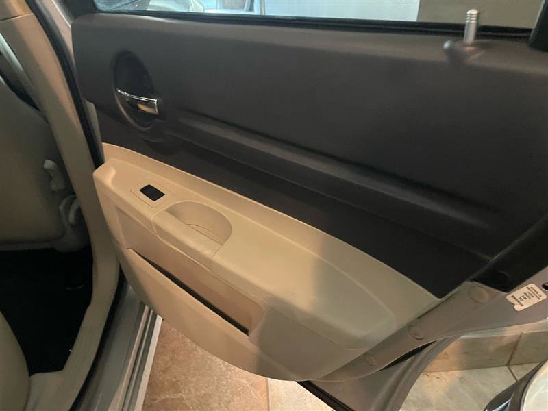 Used 2005 Dodge Magnum R/T w/ Convenience Group II image 48