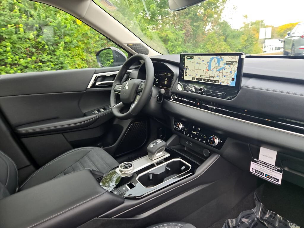 New 2027 Mitsubishi Outlander SE AWD/4WD image 5