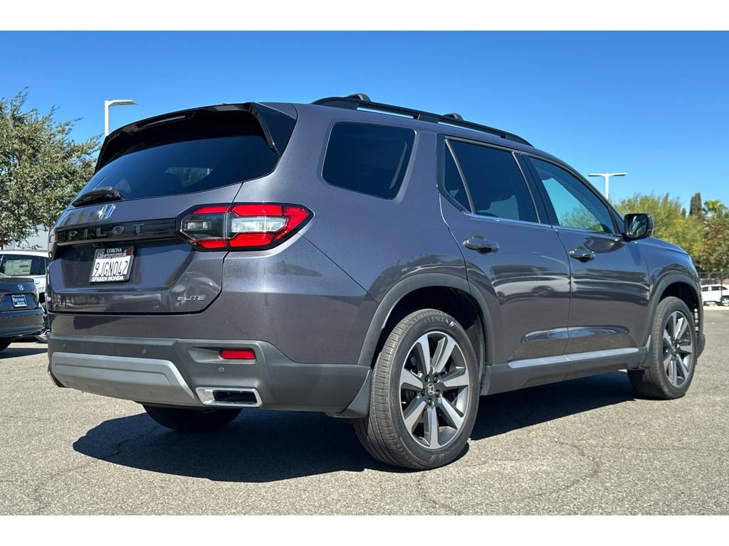 Certified 2024 Honda Pilot Elite image 6