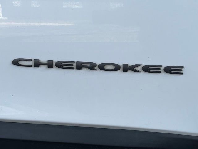 Used 2018 Jeep Cherokee Trailhawk image 30