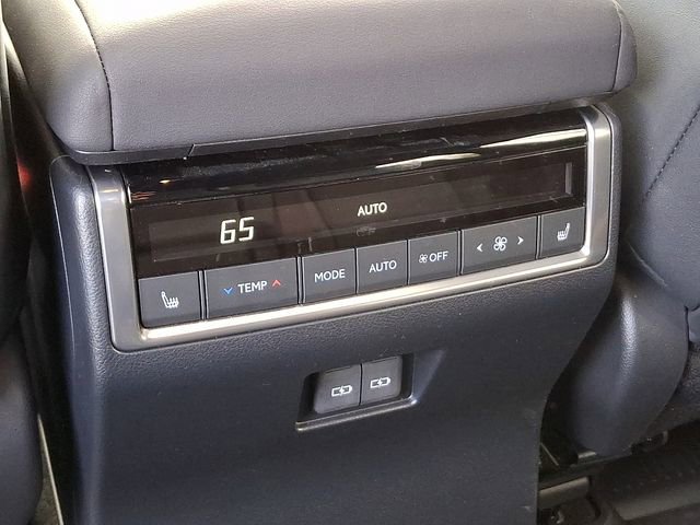 Used 2025 Lexus GX 550 w/ Accessory Package (2T) image 18