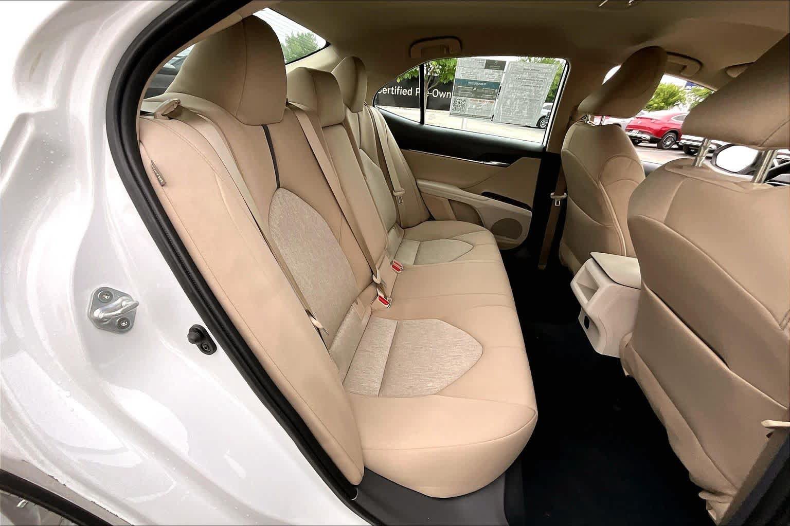 Used 2024 Toyota Camry LE FWD image 31
