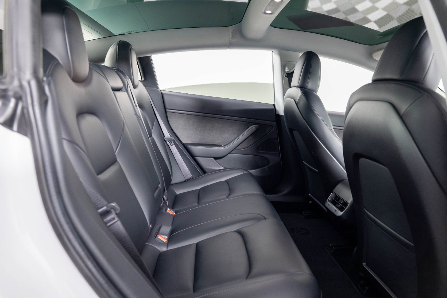 Used 2019 Tesla Model 3 Long Range RWD image 22
