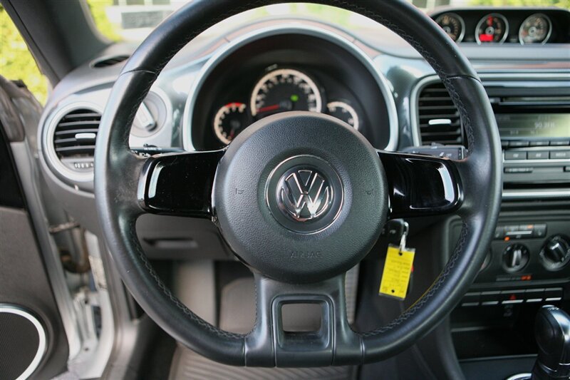 Used 2013 Volkswagen Beetle 2.0T FWD image 18