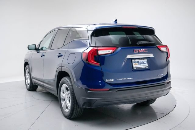 Used 2022 GMC Terrain SLE AWD/4WD image 4