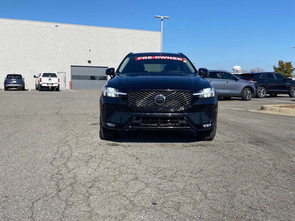 Used 2026 Volvo XC60 B5 Core w/ Protection Package Premier image 2