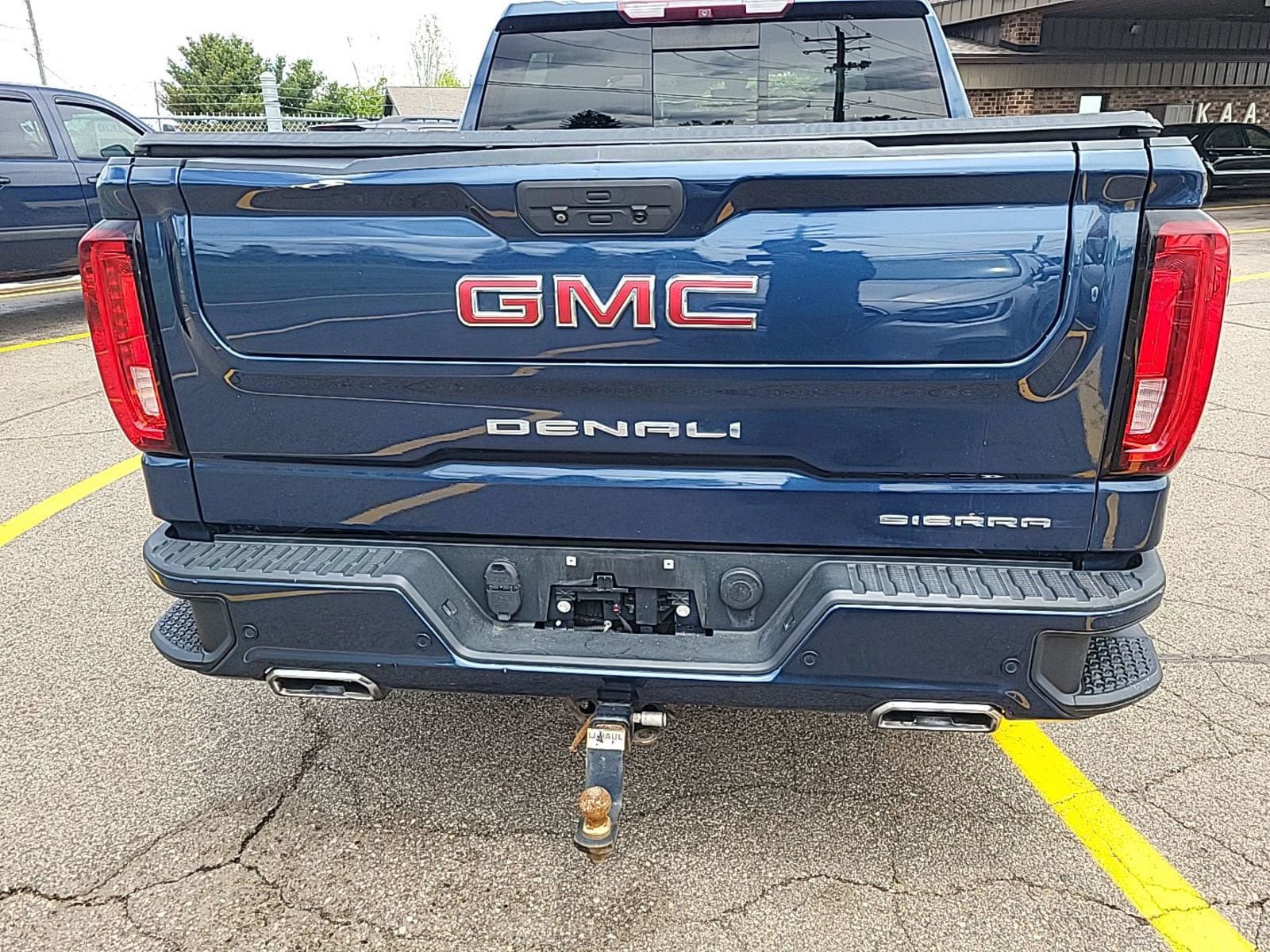 Used 2019 GMC Sierra 1500 Denali w/ Driver Alert Package II AWD/4WD image 7