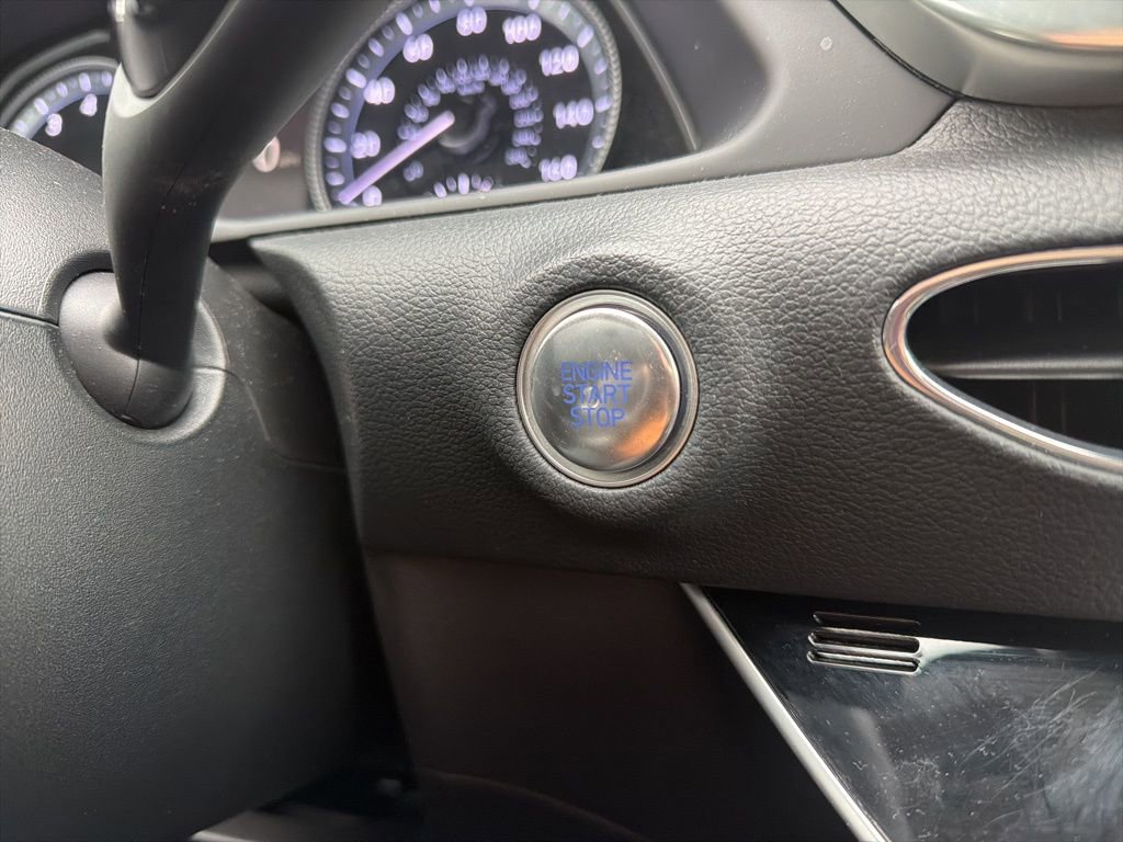 Certified 2023 Hyundai Sonata SEL FWD image 33