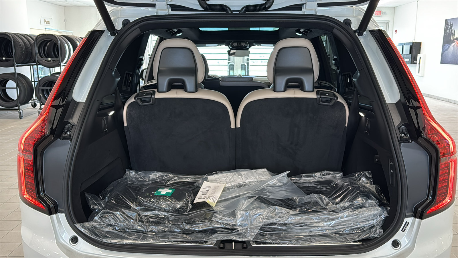 New 2027 Volvo XC90 B6 Ultra AWD/4WD image 30
