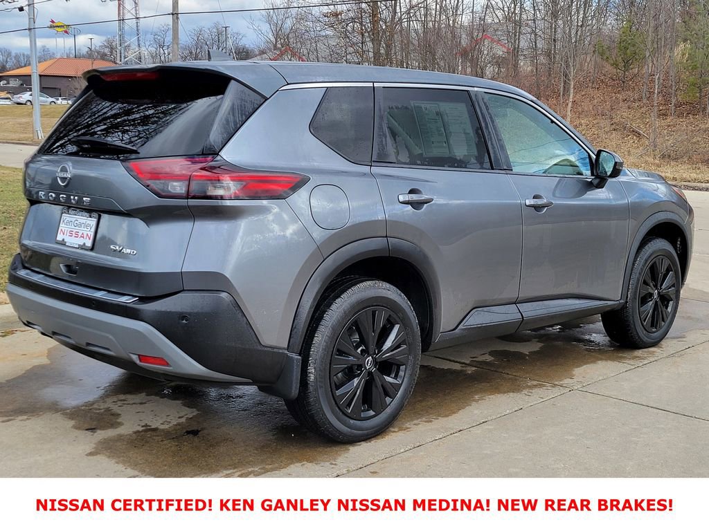 Certified 2023 Nissan Rogue SV image 3