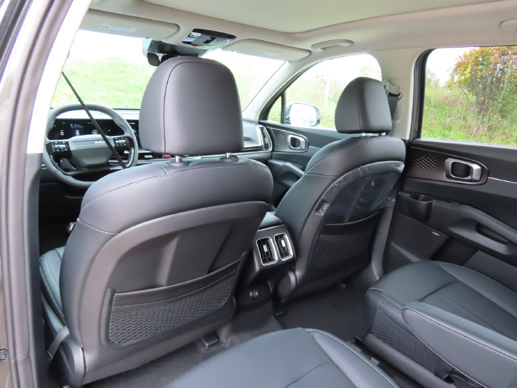 New 2026 Kia Sorento EX AWD/4WD image 24