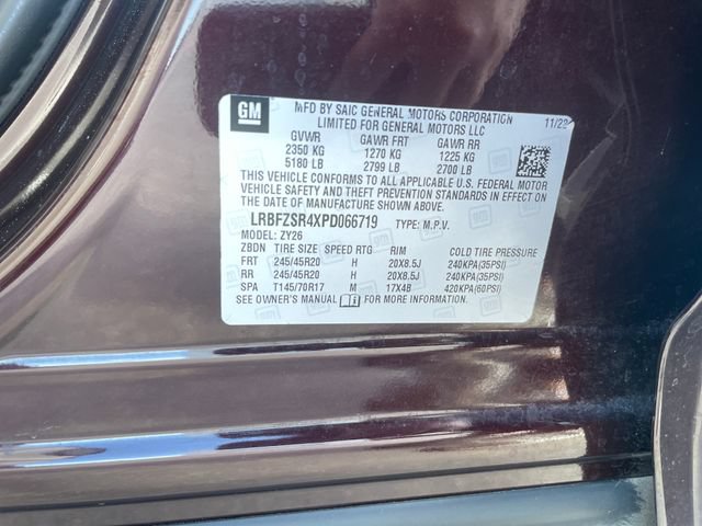 Used 2023 Buick Envision Avenir AWD/4WD image 26